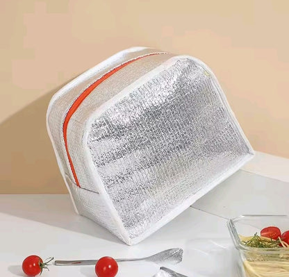 Kids Lunch box bags keeping food safe and warm